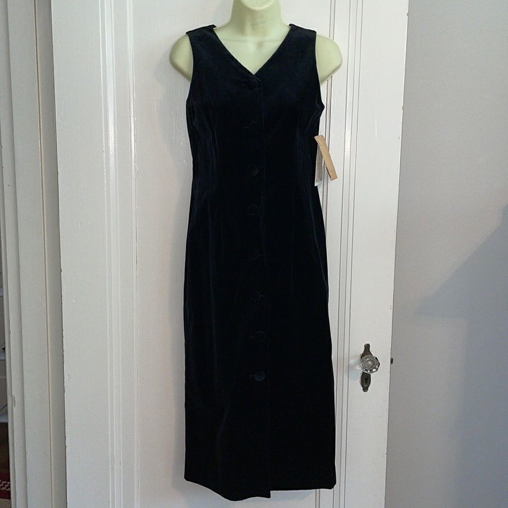 NWT Vtg 80s Maggie Breen black velvet fitted midi dress that buttons up front